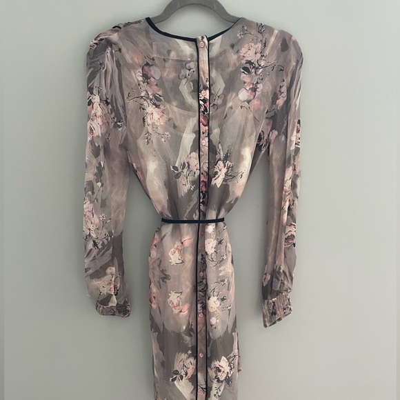 New Friends Colony Dress - Picture 2 of 5